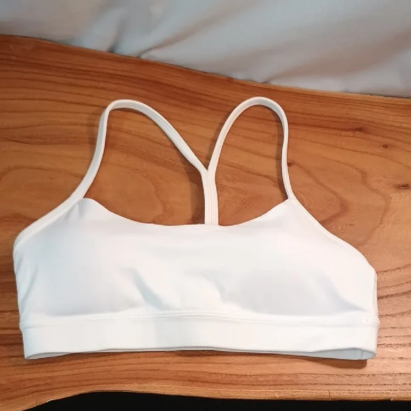 Lululemon Athletica Flow Y Bra Nulu
Light Support, - Picture 1 of 5